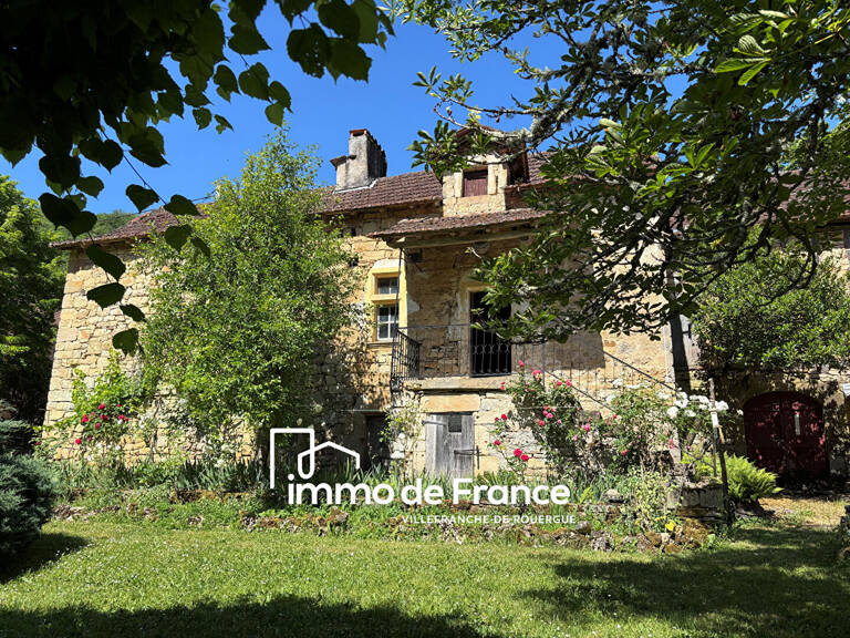 Ensemble immobilier - Maison d'habitation et dépendance à rénover - La Rouquette — photo 1