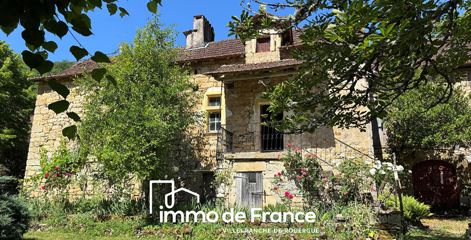 Ensemble immobilier - Maison d'habitation et dépendance à rénover - La Rouquette — photo 1