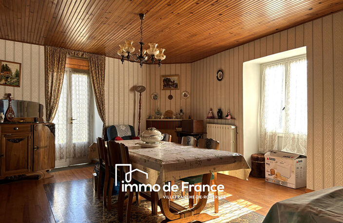 Ensemble immobilier - Maison d'habitation et dépendance à rénover - La Rouquette — photo 4