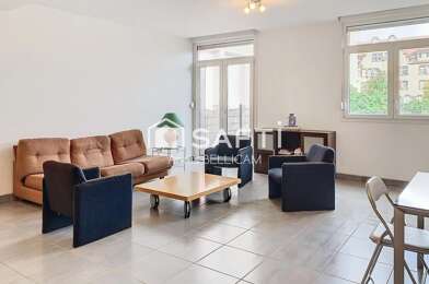 Appartement 3 pièces 240000 €