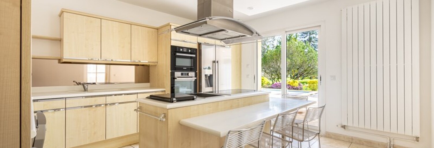 Maison 7 Pièces 255 m² à vendre à Saint-Victurnien (87420)
