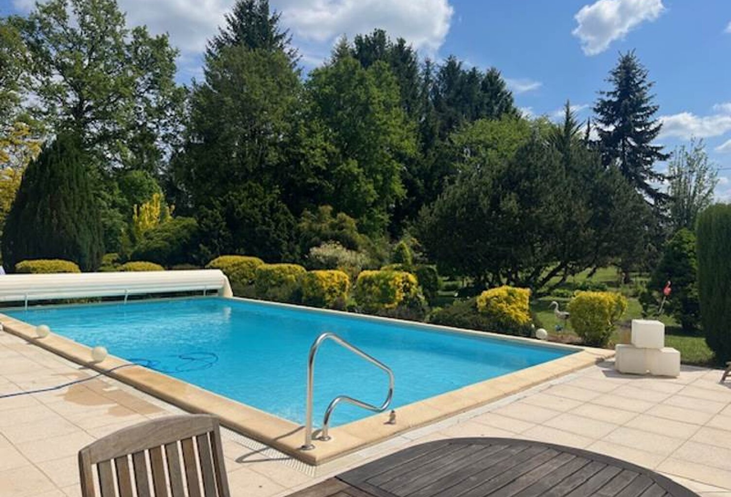 Vente maison 7 pièces 255 m² Saint-Victurnien (87420) — photo 1
