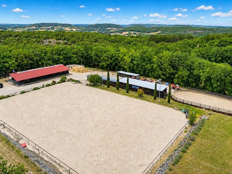 PROPRIÉTÉ ÉQUESTRE DE STANDING . 12 Hectares — photo 1