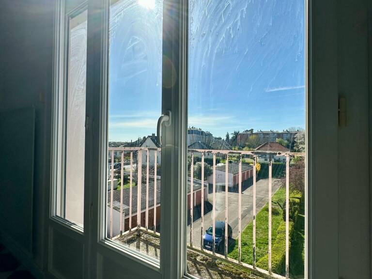 Appartement rénové avec 3 chambres — photo 1