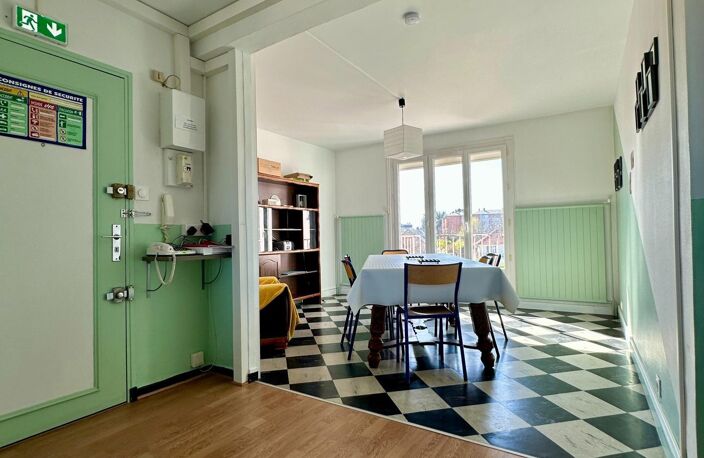 Appartement rénové avec 3 chambres — photo 2