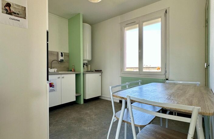 Appartement rénové avec 3 chambres — photo 3