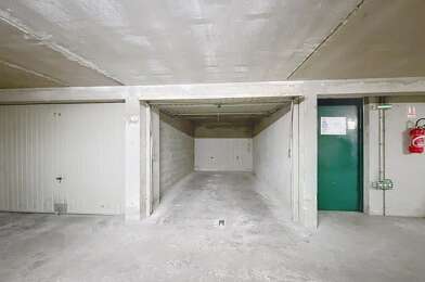 Garage  23000 €