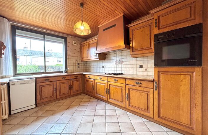 Maison familiale avec jardin et terrasse — photo 4