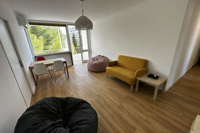 Appartement 5 pièces 580 €