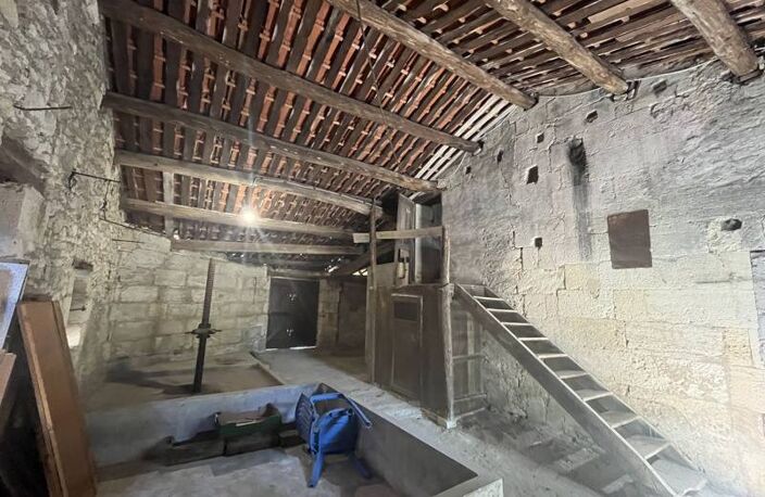 Maison en pierre de 4 pièces principales — photo 2
