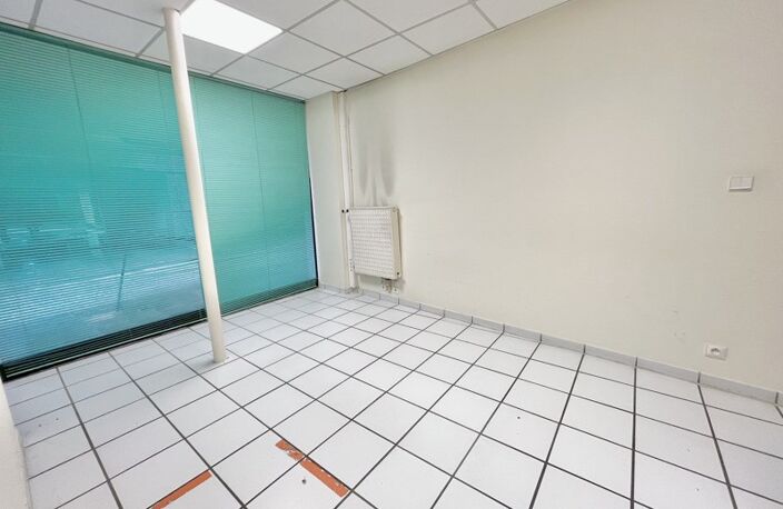 Vente immeuble   Carhaix-Plouguer (29270) — photo 3
