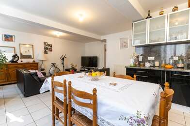 Appartement 3 pièces 161250 €