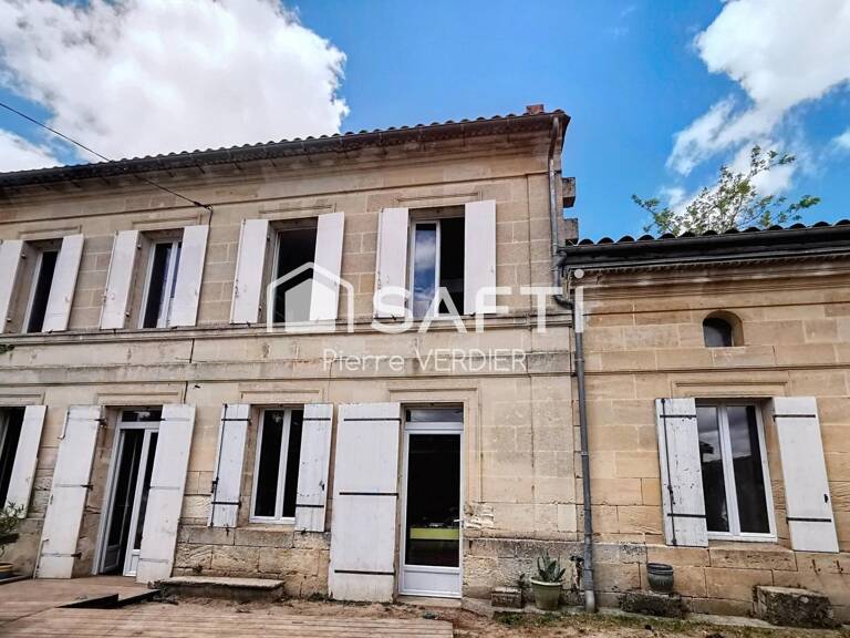 Maison en pierres, fond d'impasse, grand séjour — photo 1
