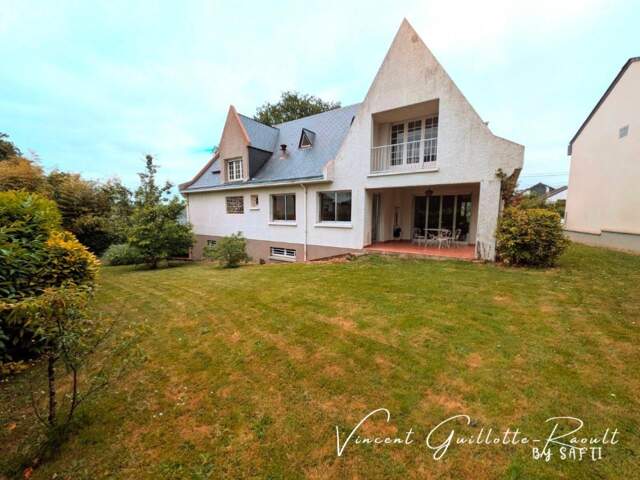 Maison 240 m²  Petit Chantilly Terrain 880 m² — photo du bien