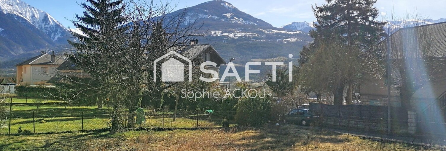 Terrain  300 m² à vendre à Embrun (05200)