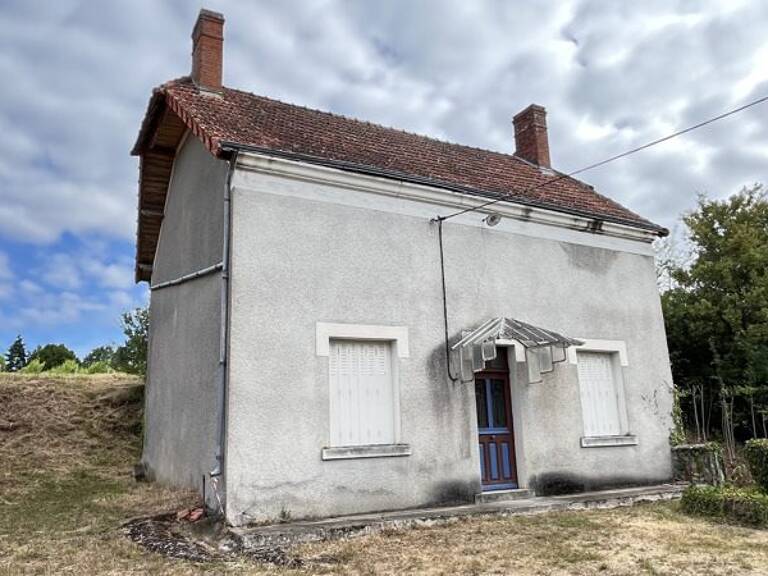 Maison en pierre de 3 pièces principales — photo 1