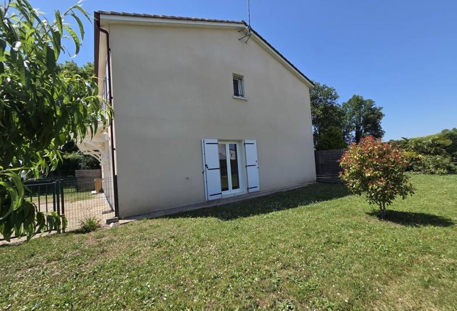 Pavillon de 4 pièces principales — photo 1
