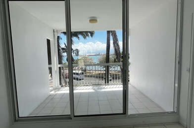 Appartement 4 pièces 900 €