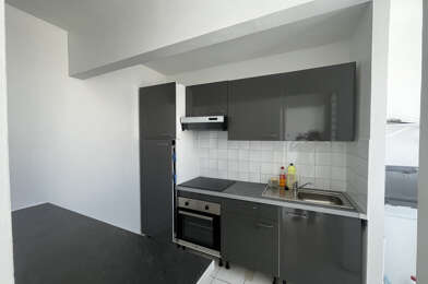 Appartement 4 pièces 900 €