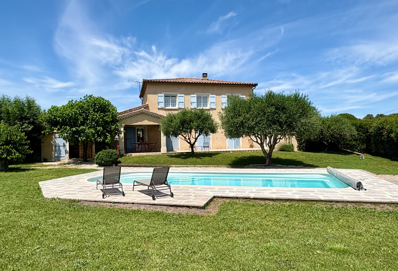 Bastide moderne de 135m2 sur un  beau terrain de 1500m2 — photo 1