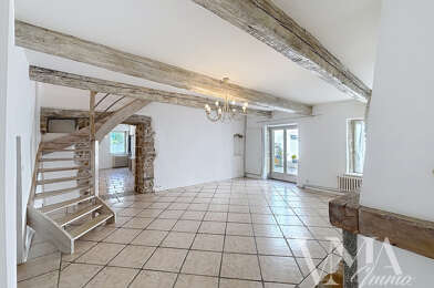 Maison 7 pièces 1450 €