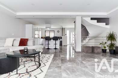 Maison 6 pièces 717000 €