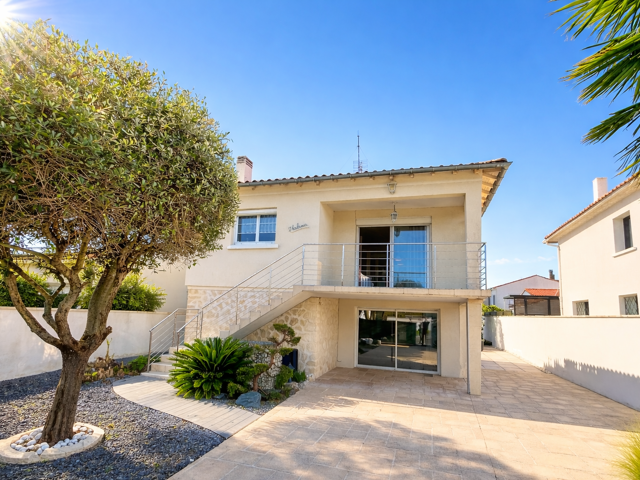 VAUX MAISON AVEC PISCINE ET SPA AU PRIX DE 682 500 EUR HAI — photo du bien