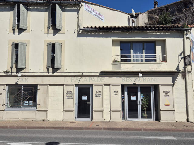 Immeuble mixte avec local commercial   Emplacement premium face au Canal du Midi   Castelnaudary — photo du bien