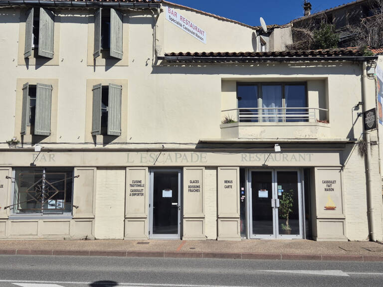 Immeuble mixte avec local commercial   Emplacement premium face au Canal du Midi   Castelnaudary — photo 1