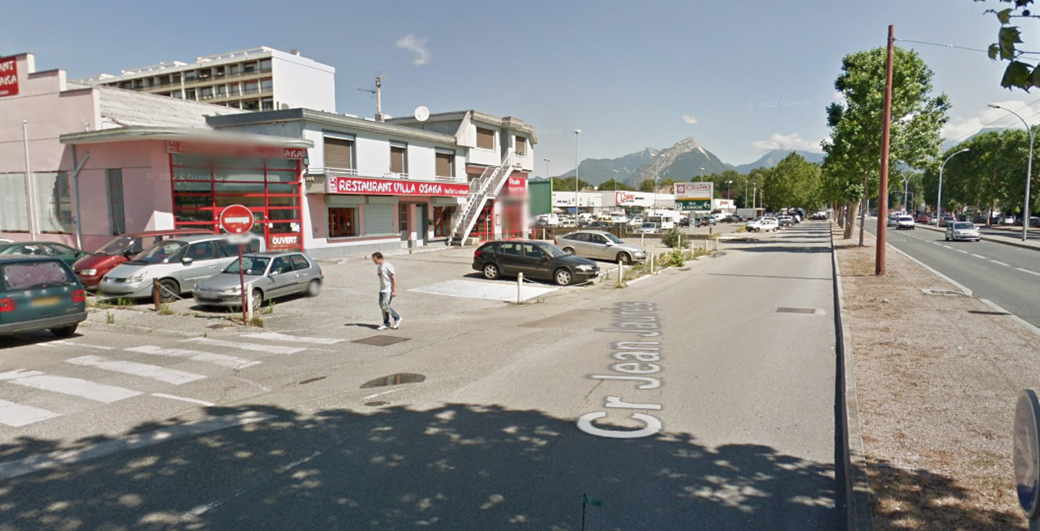 Local Commercial 650 m2 — photo 1