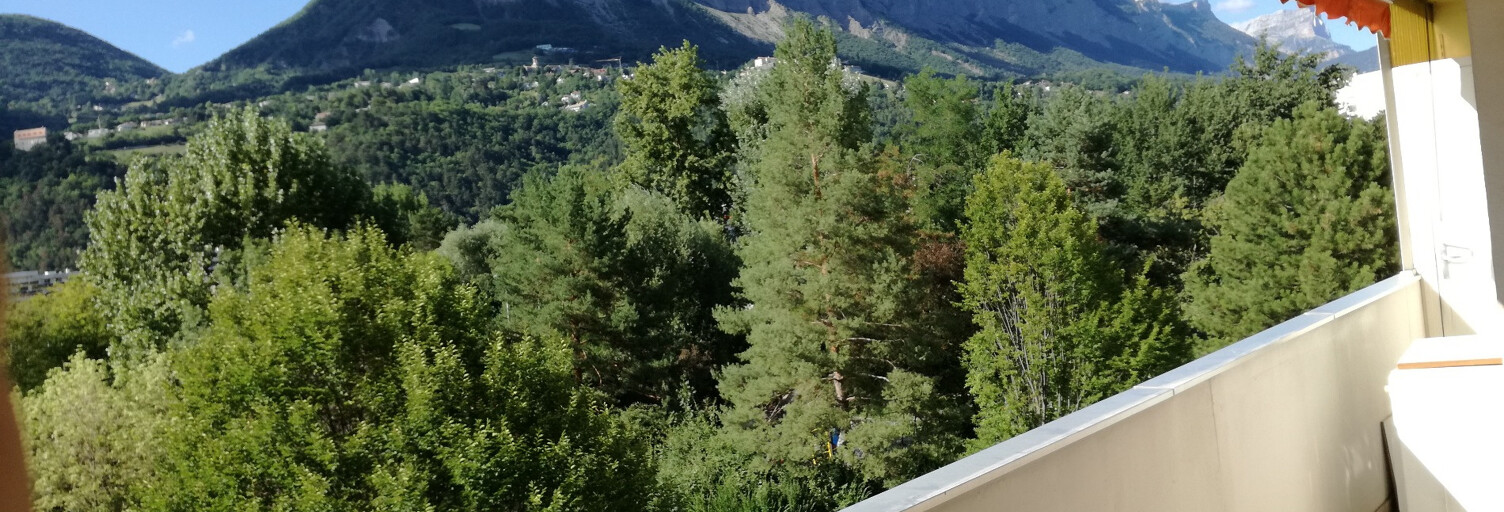 Appartement 5 Pièces 109 m² à louer à Meylan (38240)