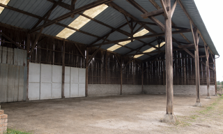 Garage  50 m² à louer à Villiers-Saint-Frédéric (78640)