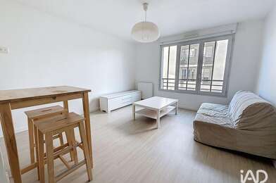 Appartement 2 pièces 897 €