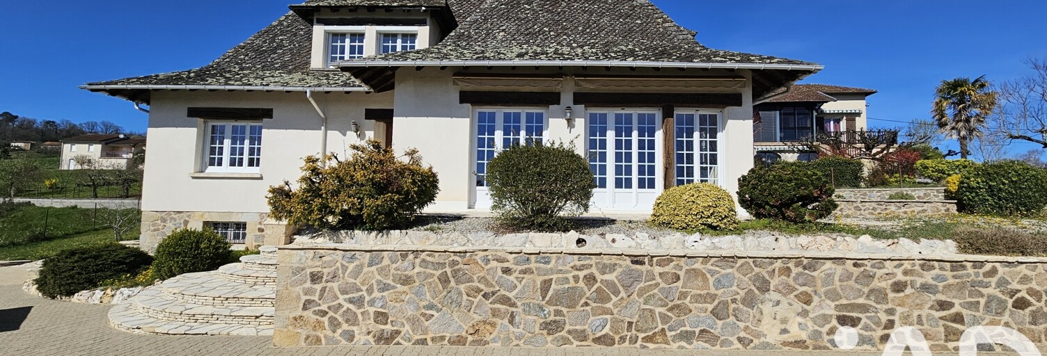Maison 7 Pièces 196 m² à vendre à Saint-Étienne-de-Maurs (15600)