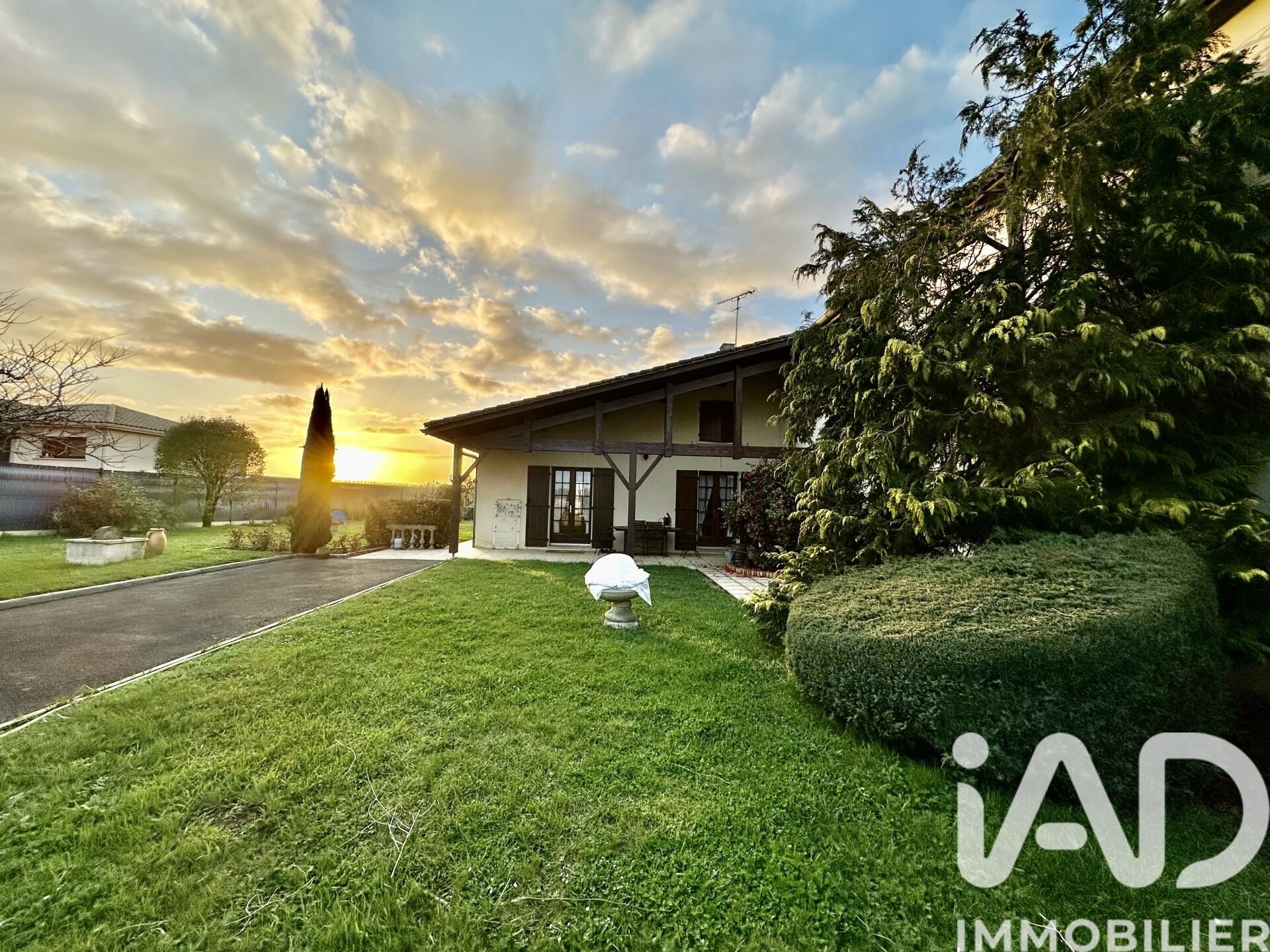 Guillac - 180m² - 6p. - 4ch.