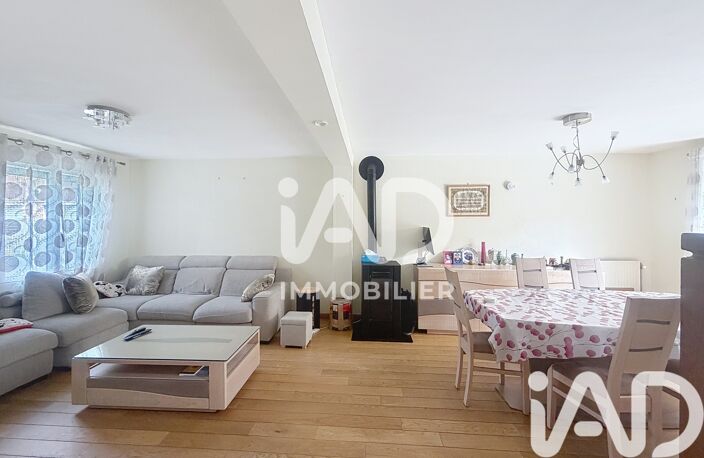 Vente Maison/villa 7 pièces — photo 2