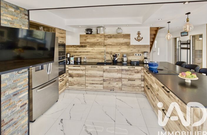 Vente Maison/villa 9 pièces — photo 4
