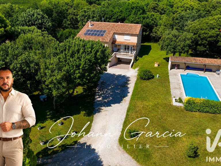 Vente Maison/villa 8 pièces — photo 1