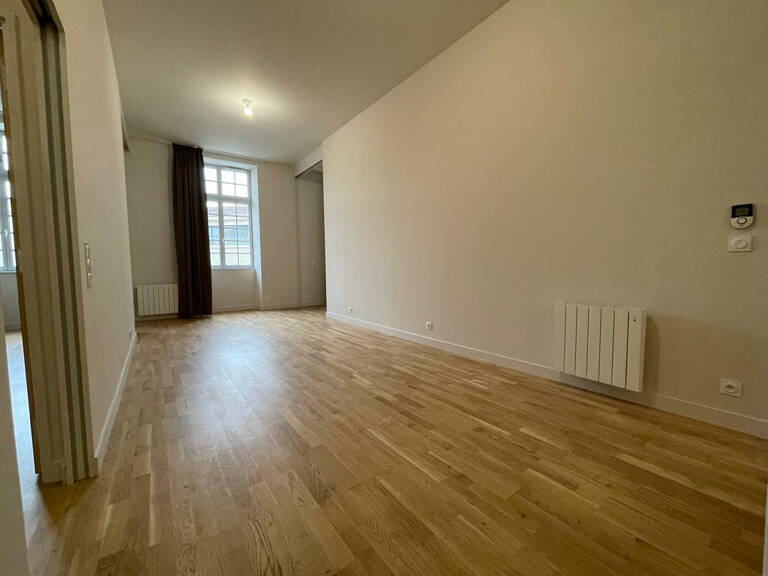 Appartement T3 de 96 m2 à Poitiers — photo 1