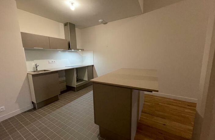 Appartement T3 de 96 m2 à Poitiers — photo 2