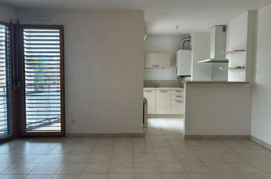 Appartement 3 pièces 853 €