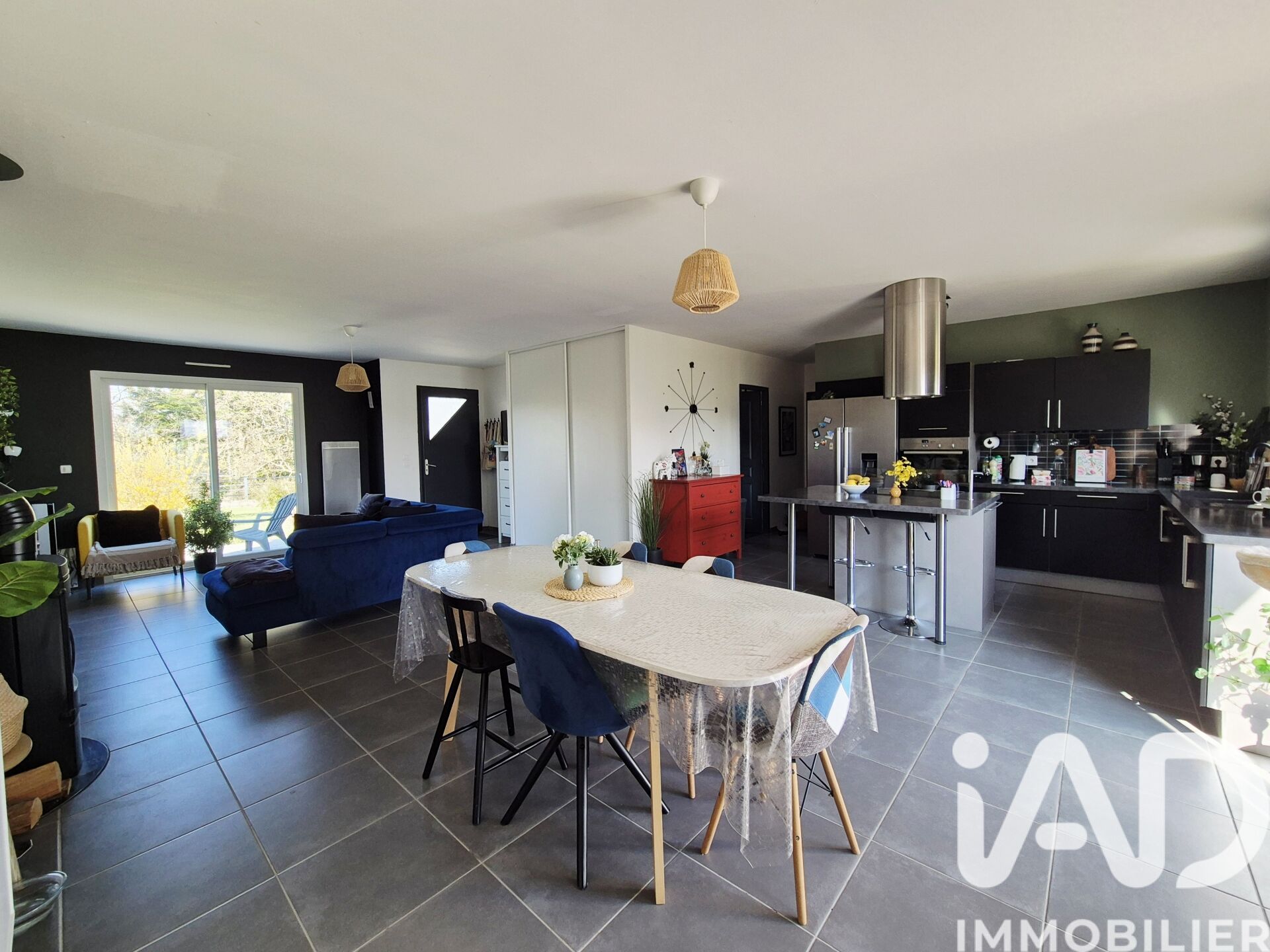 St-Georges-Sur-Cher - 109m² - 5p. - 3ch.