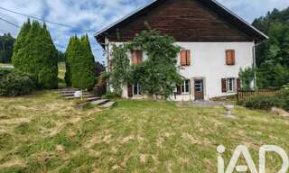 Immeuble  223 m² à vendre à Villers-le-Lac (25130)