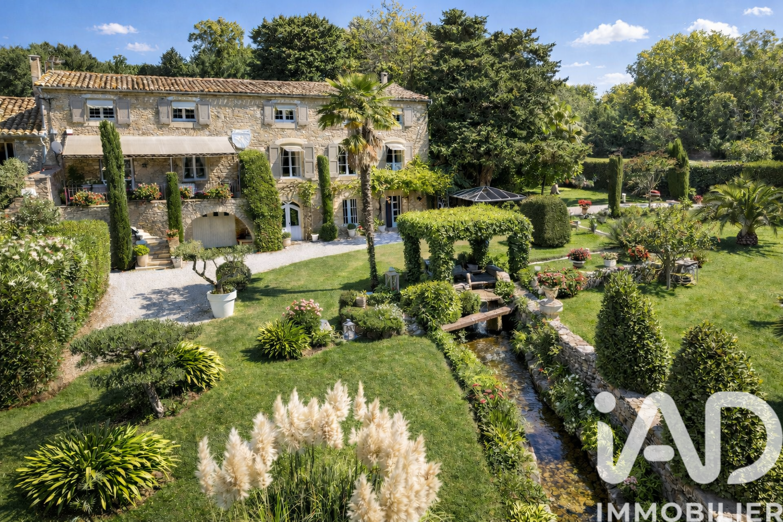 Carcassonne - 350m² - 12p.