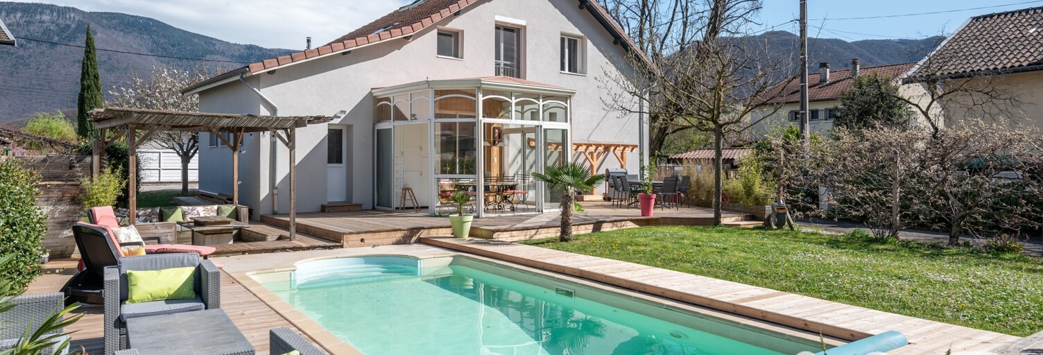 Maison 7 Pièces 208 m² à vendre à Vif (38450)