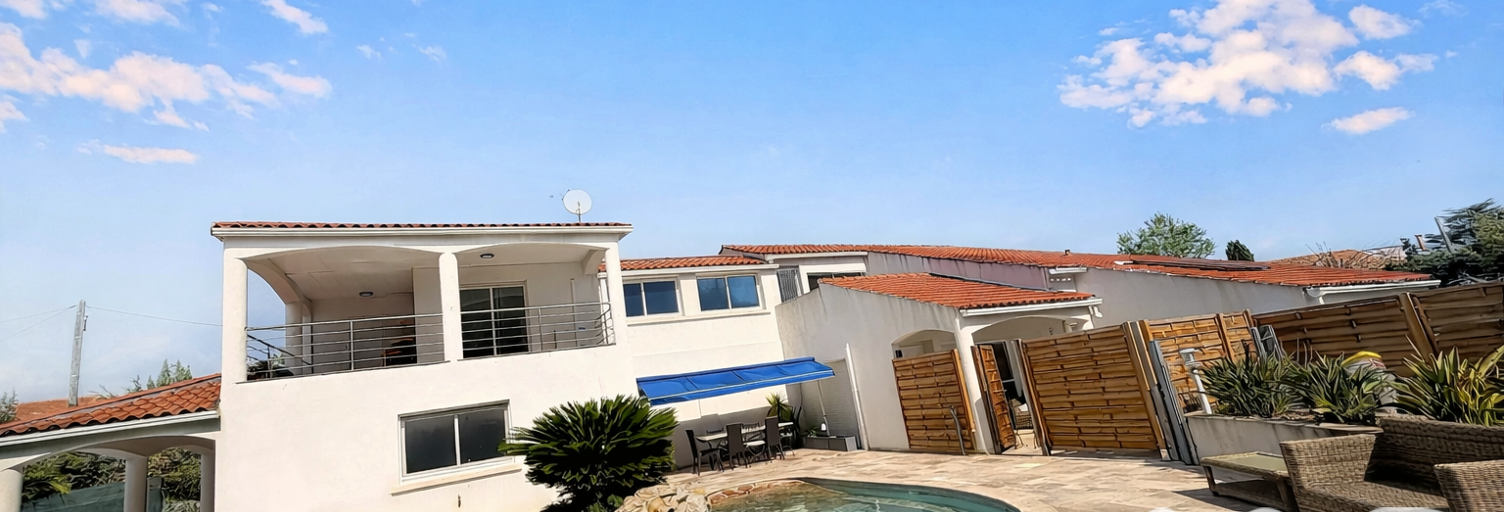 Maison 9 Pièces 223 m² à vendre à Saint-Cyr-sur-Mer (83270)