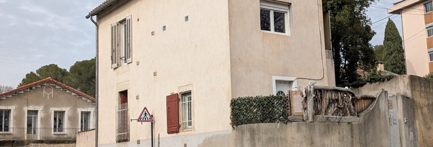 Immeuble  73 m² à vendre à Nîmes (30900)