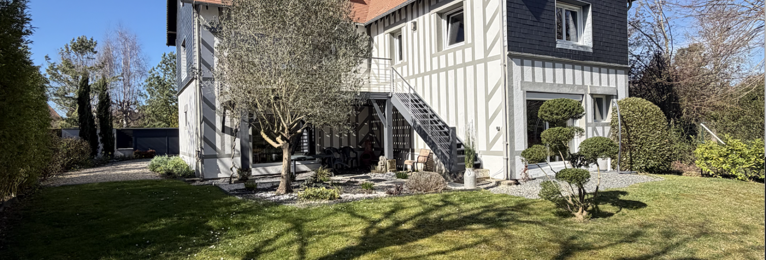 Maison 10 Pièces 217 m² à vendre à Tourgéville (14800)