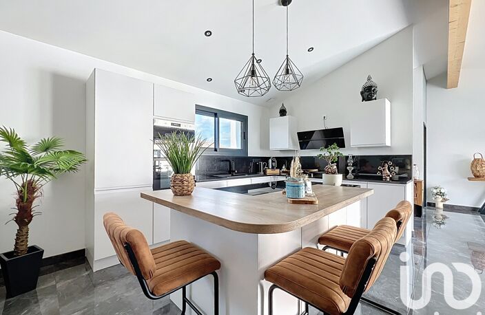 Vente Maison/villa 6 pièces — photo 4