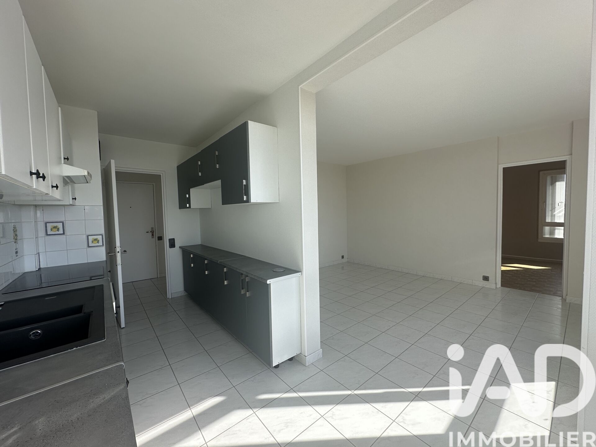 Vente Appartement 3 pièces - Photo 2